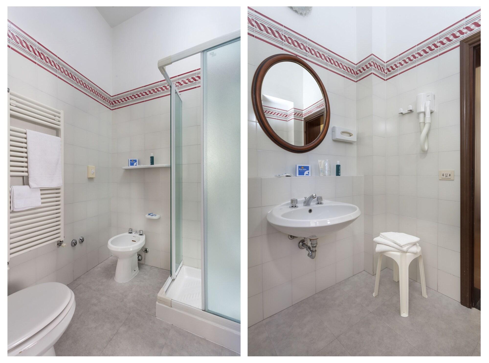 Hotel Milano Helvetia - In Centro Con Piscina Риччоне Экстерьер фото